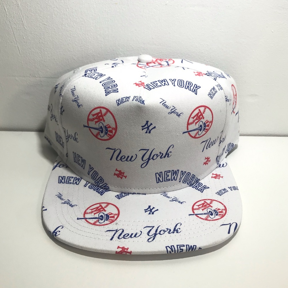 Rare New York Yankees Snapback White